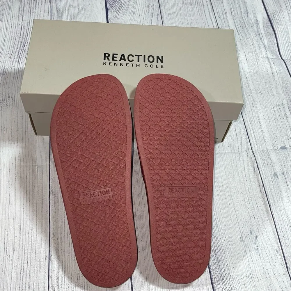 Kenneth Cole Reaction Screen Mixed Slide Sandal - Picture 3 of 4